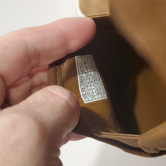 UGG Jass Slip-On Suede Platform Sneakers in Chestnut Size 7 - Picture 8 of 12